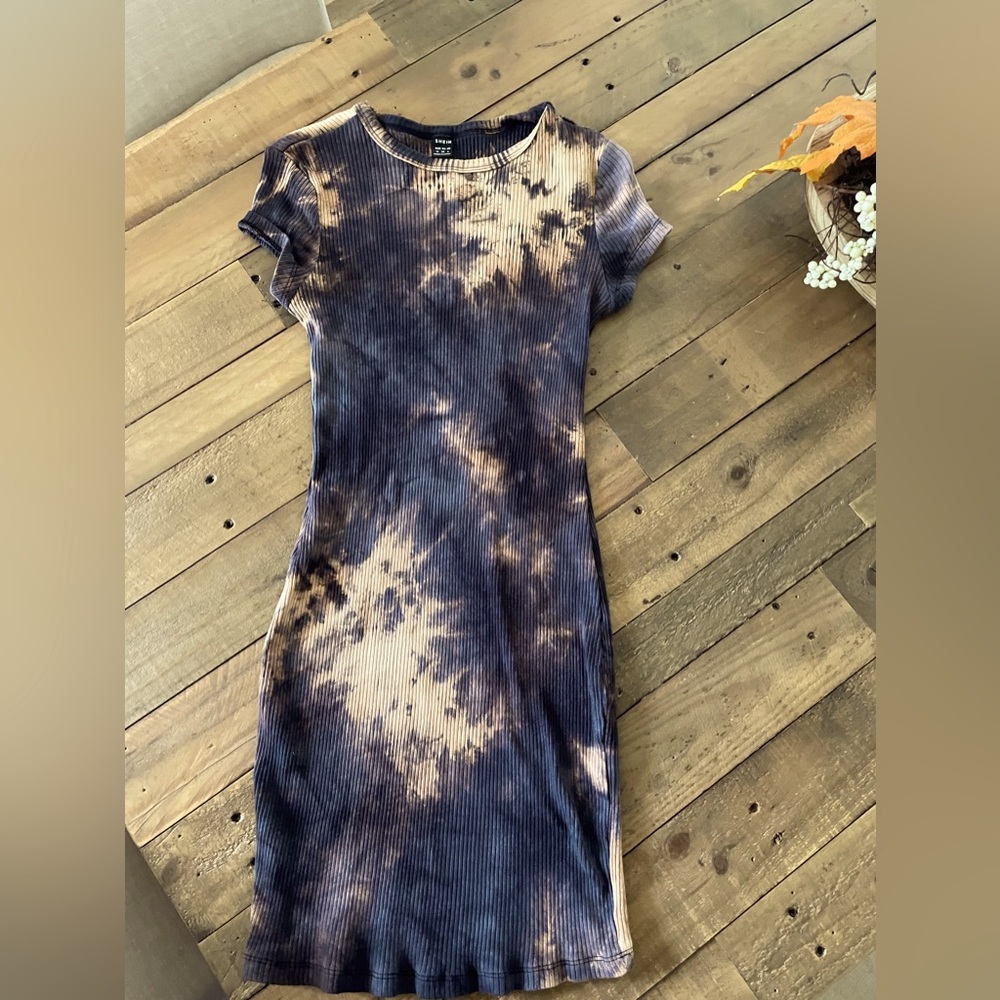 Short sleeve body con stretch dress, womens medium (6)
